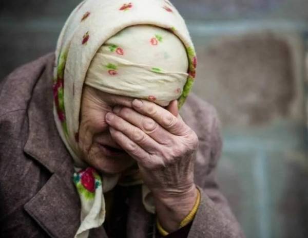 Под Новозыбковом лжесоцработница обокрала 84-летнюю бабушку