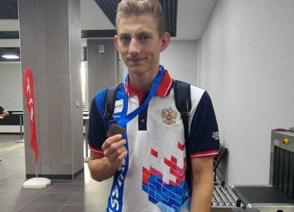 Брянец Илья Бородин выиграл серебро на первенстве Европы по плаванию