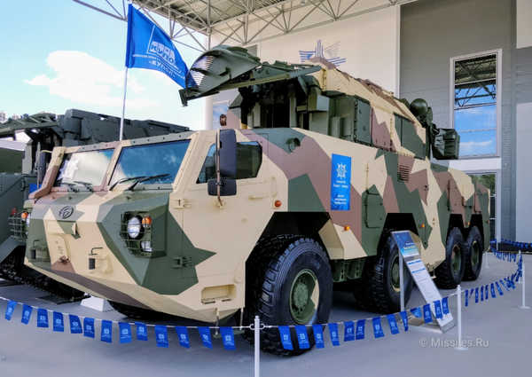 Брянский автозавод показал бронированные шасси для ЗРК «Тор-М2»