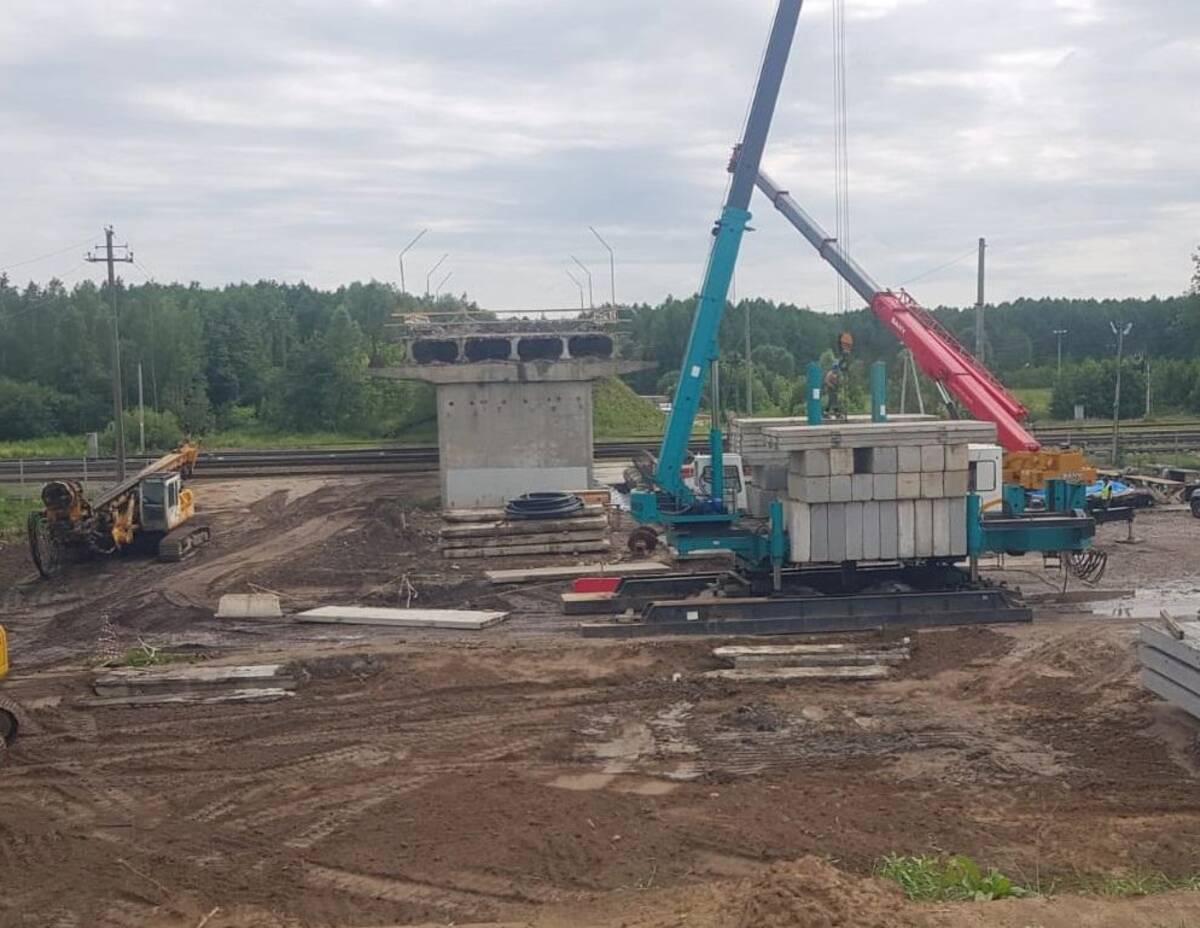 В Унече Брянской области начали забивать сваи в основание нового моста