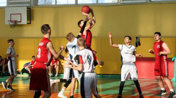 Брянские баскетболисты взяли золото на турнире в Рославле