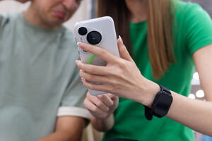 МегаФон предложил абонентам оплачивать связь близких с мобильного счёта