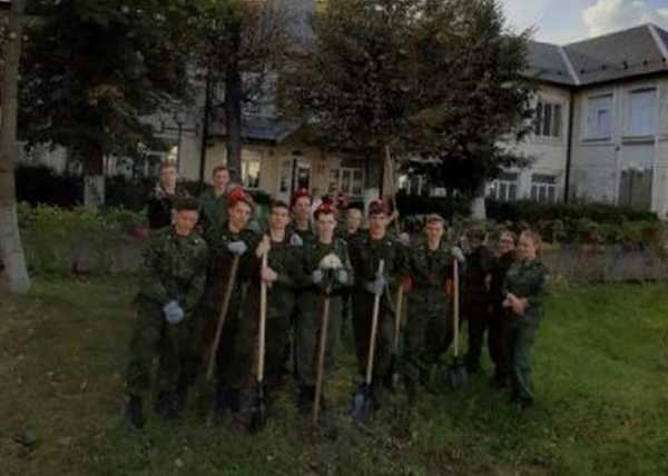 Клинцовские кадеты навестили малышей в Доме ребенка