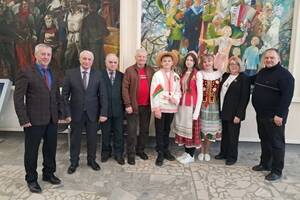 В Брянске торжественно открыли Год единства народов России