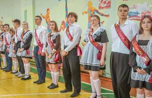 В брянских школах проходят последние звонки