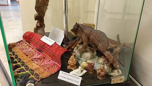 В Суземском районе открылась выставка «Народные промыслы России»