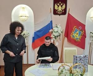 «Королевскую двойню» зарегистрировали в отделе ЗАГС Брянска
