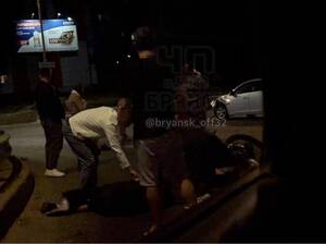 Мотоциклист пытался проскочить на красный: жуткое ДТП Брянске