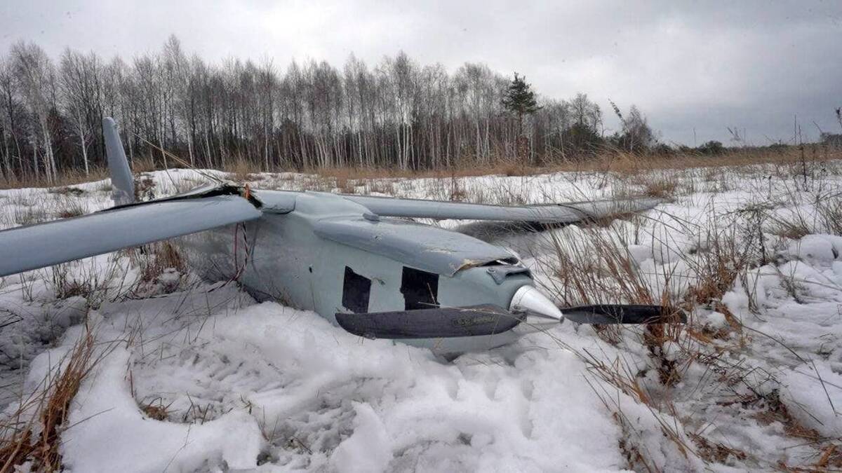 Энгельс авиабаза дальней авиации. Российский беспилотник. БПЛА Украины. Украинский беспилотник в Энгельсе.