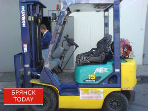 Вилочные погрузчики и складская техника: особенности выбора и применения