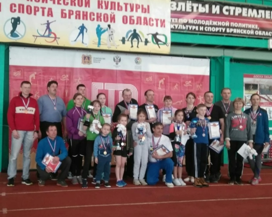 Брянская семья Сысоевых поедет в Сочи на фестиваль ГТО