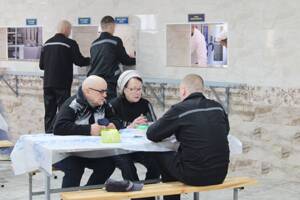 В колонии №6 Клинцов показали быт осуждённых