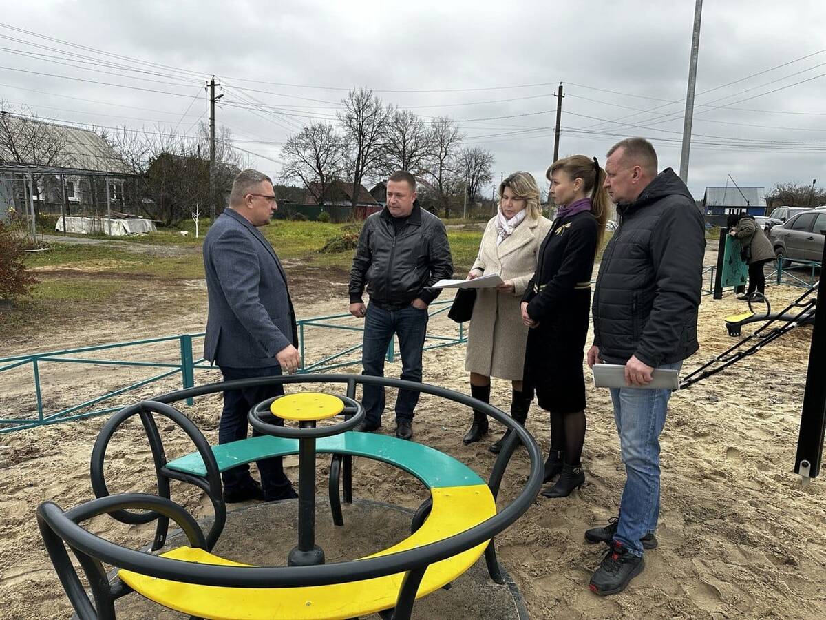 В поселке Большое Полпино достроили детскую игровую площадку