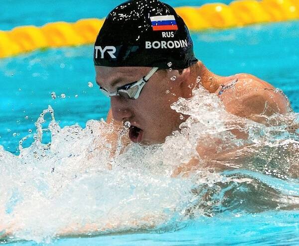 Брянский пловец Бородин взял серебро на Чемпионате Мира