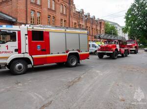 На «БрянскСпиртПром» пожарные тушили «горящий» резервуар со спиртом