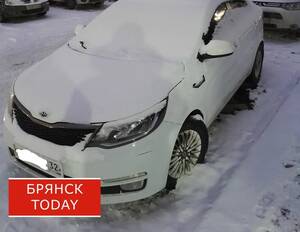 В Брянске УК заплатит за упавшую с крыши на автомобиль наледь