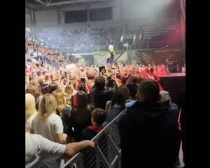 Диана Арбенина собрала аншлаг на концерте в Брянске