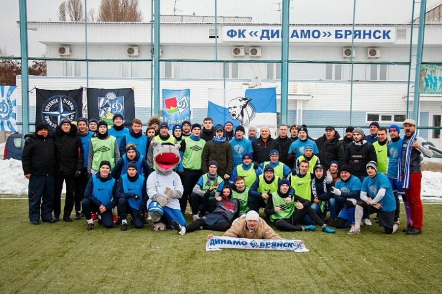 В Брянской области прошел праздничный турнир по футболу