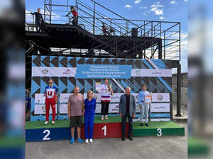 Брянская велогонщица Анастасия Иванова выиграла чемпионат России