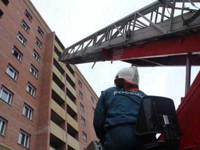 Утром в Клинцах из-за пожара эвакуировали жильцов многоэтажки
