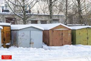 В Брянске снесли 150 гаражей-самостроев