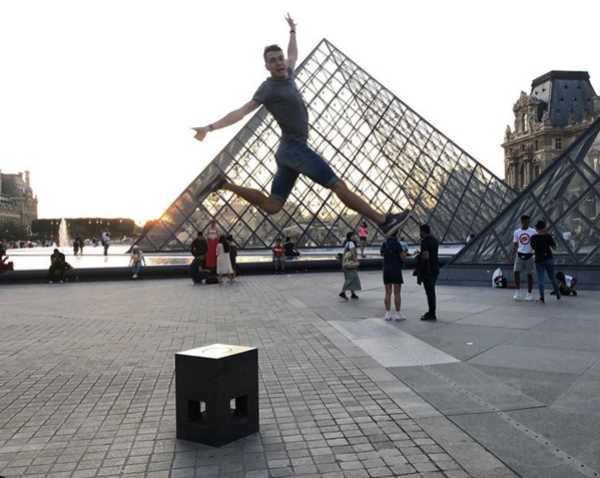 Брянский спортсмен Иванюк хотел перепрыгнуть пирамиду Лувра в Париже