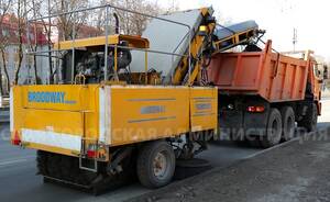 В Брянске на улицы выехала спецтехника для уборки смета после зимы