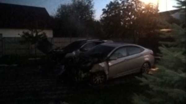 В Бежицком районе Брянска сгорели два автомобиля