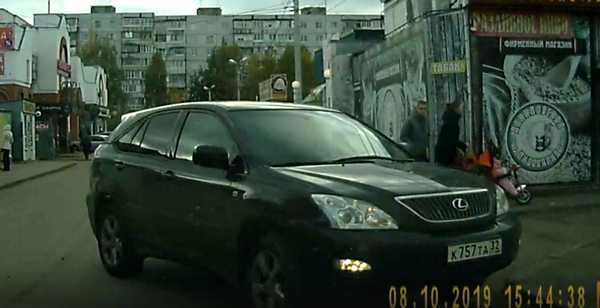 В Брянске опасного нарушителя на улице Дуки сняли на видео