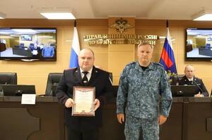 Брянским патрульным вручили награды за службу