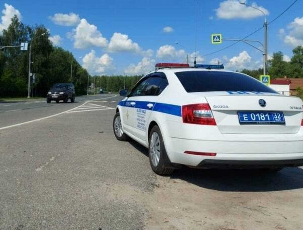Восьмиклассник угнал авто каршеринга и несколько часов катался по Петербургу