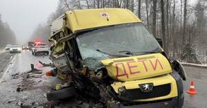 Десятки детей и взрослых пострадали в ДТП в Брянском районе