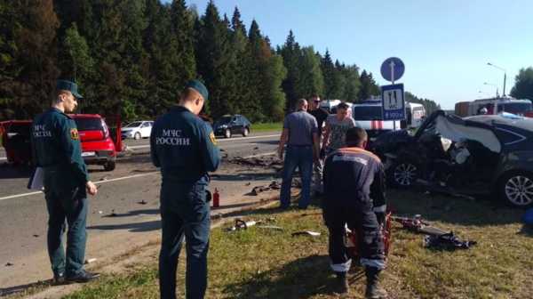 Авто с брянскими номерами попало в жуткое ДТП под Москвой: погибли 3 человека