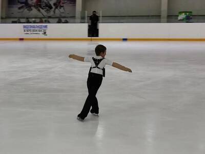 В Дятьково прошло открытое первенство района по фигурному катанию