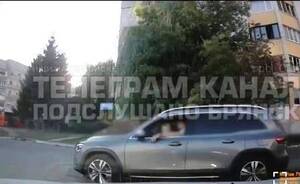 В Брянске оштрафован отец, 1 сентября посадивший ребёнка за руль «Мерседеса»