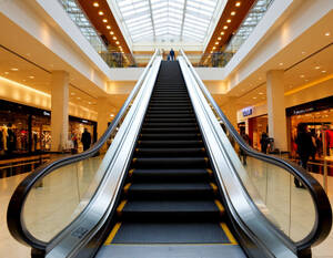 Брянские ТЦ рискуют остаться без эскалаторов