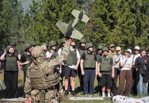 Ученики Лицея №1 побывали в гостях у бойцов бригады «БАРС-Брянск»