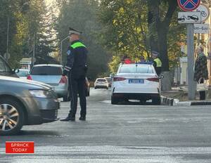 Внедорожники угодили в ДТП в центре Брянска