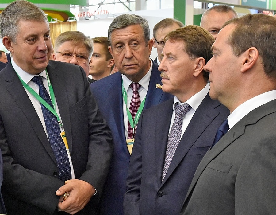 Премьер-министр Дмитрий Медведев наведается в Брянскую область