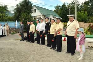 В Брянске 118 ударами колокола почтили экипаж «Курска»
