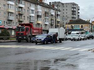 На перекрёстке Никитина-Пушкина собирается пробка из-за аварии