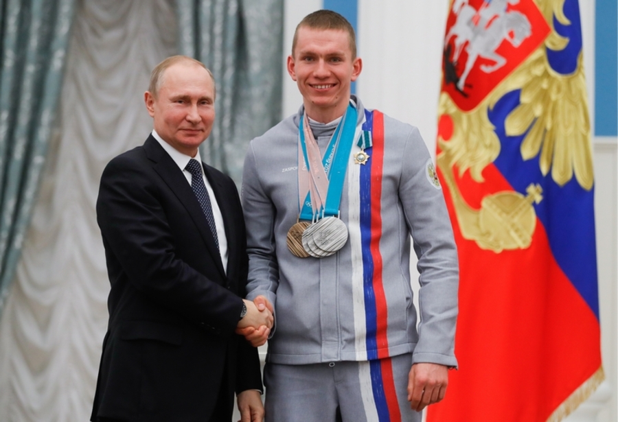 Брянский герой Олимпиады Большунов может стать лучшим спортсменом России