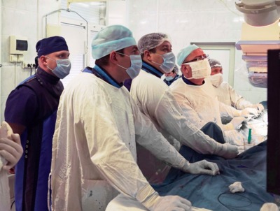 В Брянске провели уникальную операцию на брюшной аорте