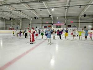 В Стародубе состоялось яркое шоу на льду