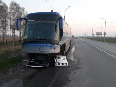 В Брянской области легковушка «Ford» протаранила автобус с детьми