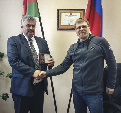 Брянского журналиста наградили медалью в честь 75-летия освобождения области