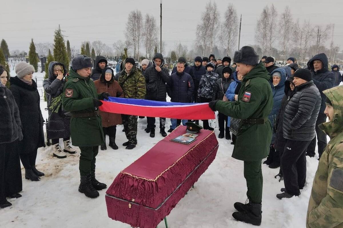 В Навле простились с двумя погибшими на Украине в зоне СВО героями |  02.02.2024 | Брянск - БезФормата