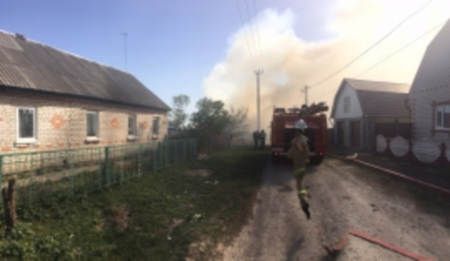 В Советском районе Брянска сгорел частный жилой дом