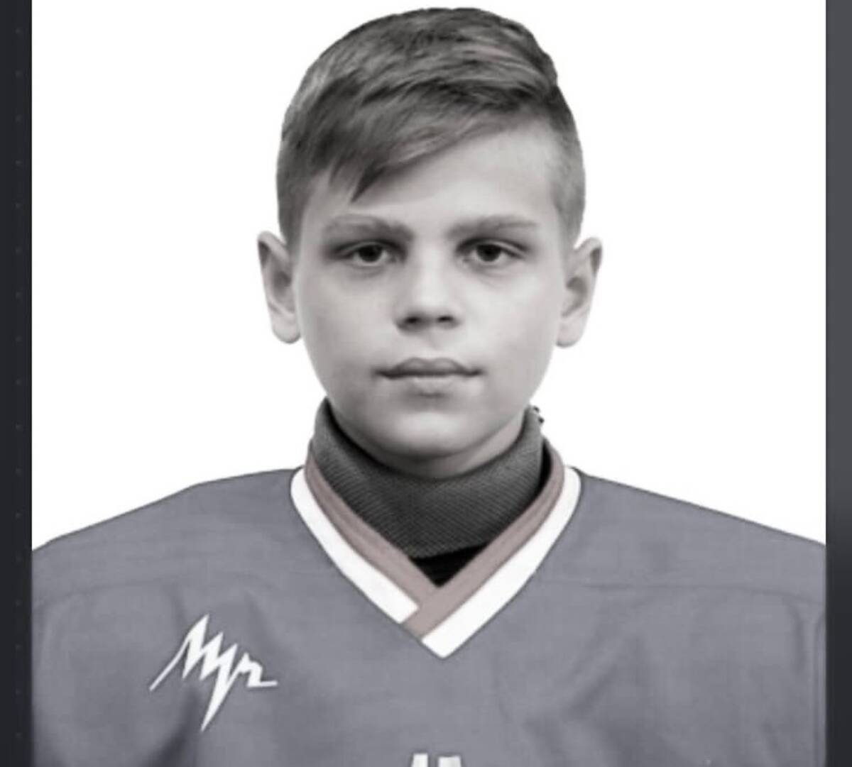 В Брянске юные хоккеисты посвятили матч умершему товарищу