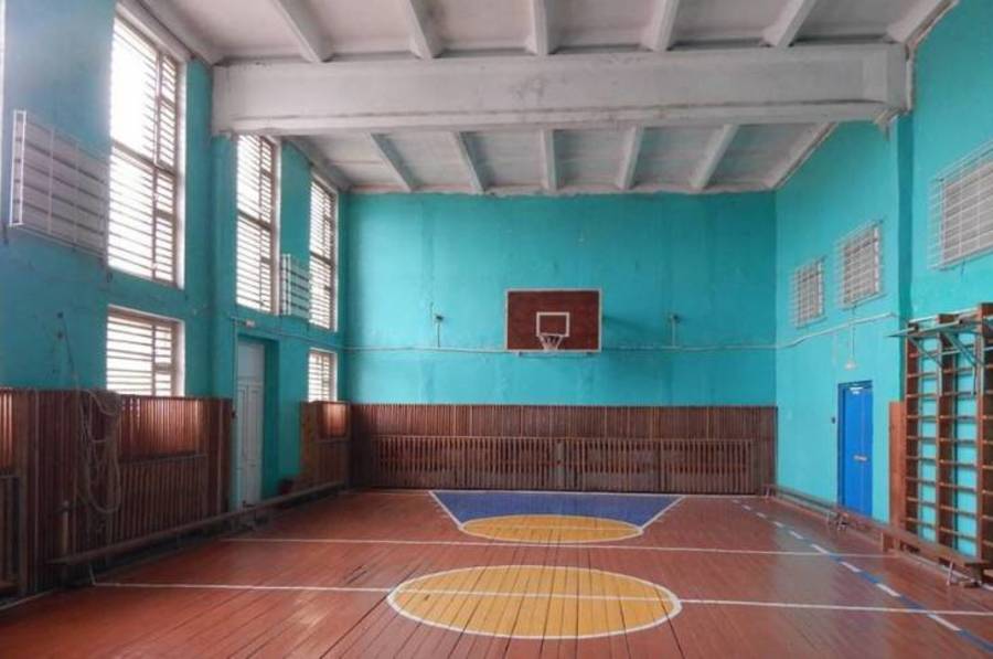 В сельской школе Клинцовского района отремонтируют спортзал
